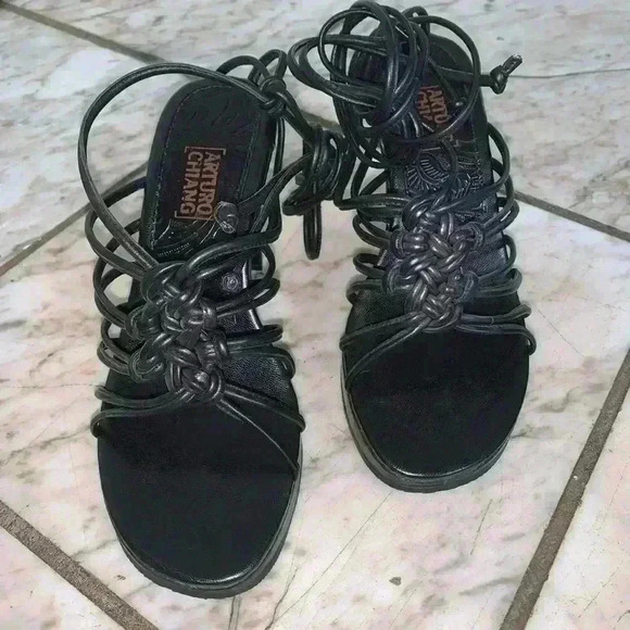 arturo chiang heels - Picture 1 of 3